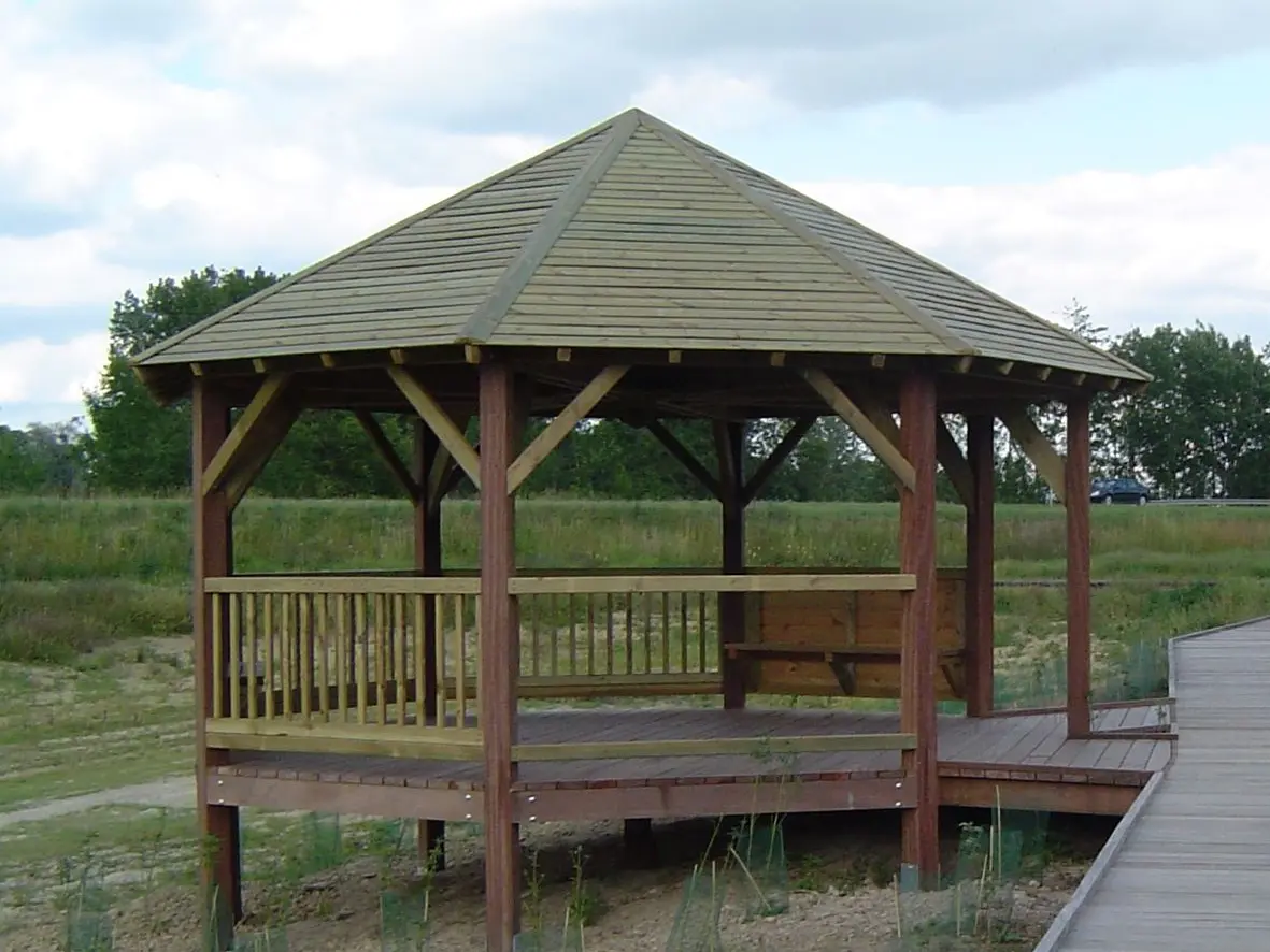 kiosque en bois