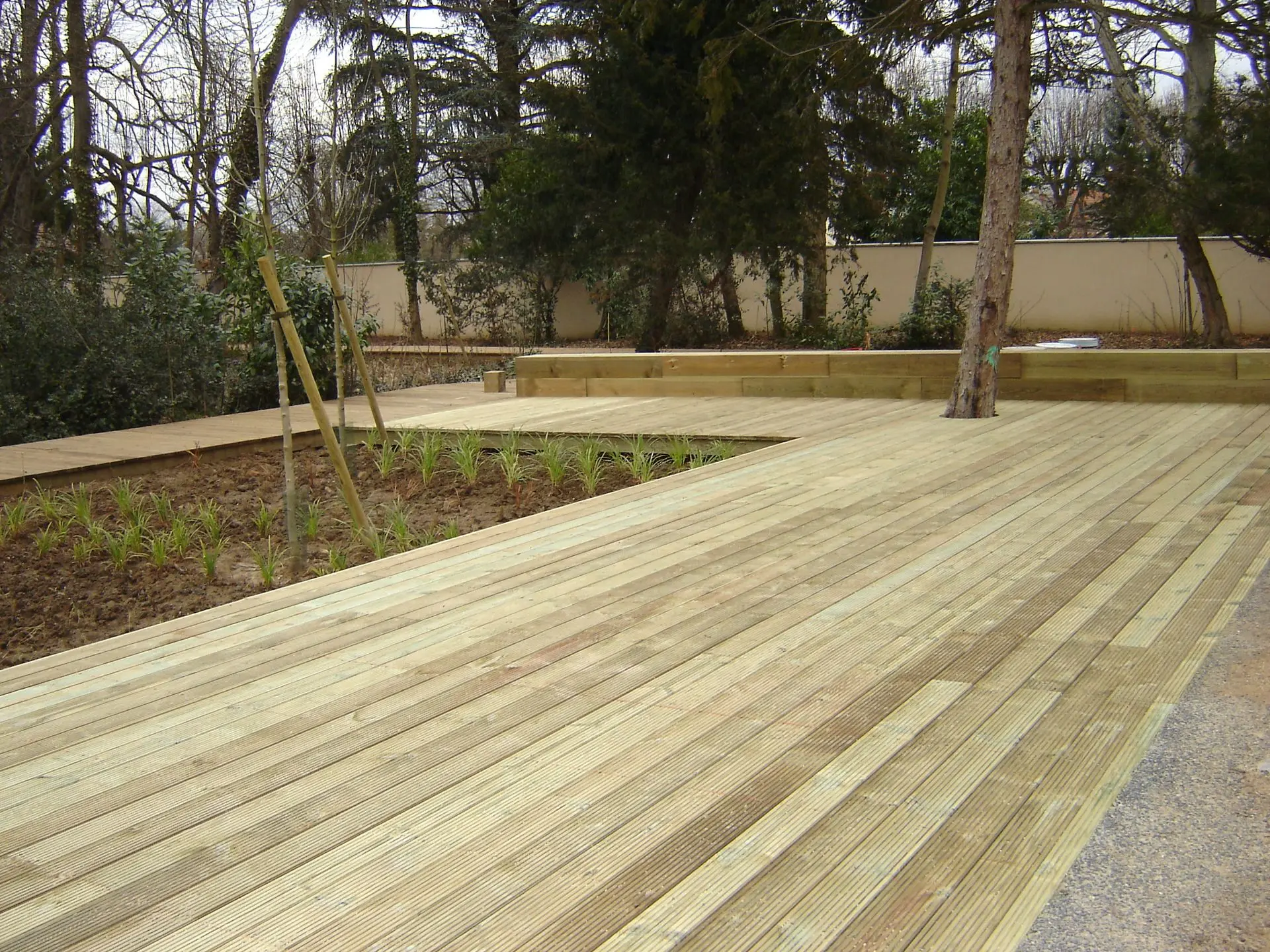platelage sur sol ferme